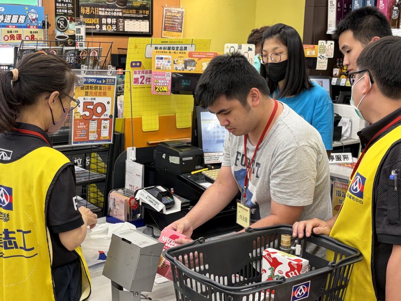跨出就業第一步 心路青年在全聯體驗職場日常