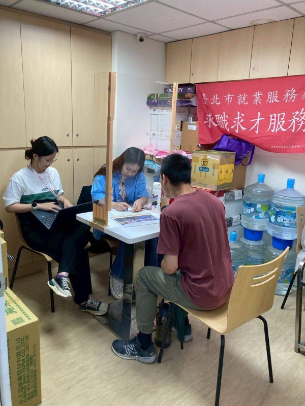 只找工作，更找未來！北市15家企業聯手搶才　儲備店長、數位專才、銀髮照護高薪上場