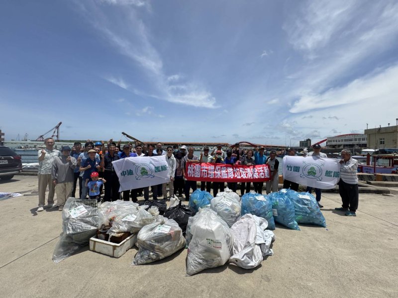 桃園致力海洋保育成果亮眼 環保艦隊、潛海戰將獲海委會頒獎表揚