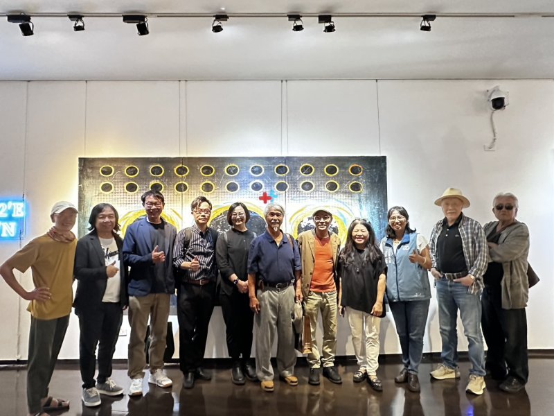 島嶼漂移-洪明爵個展- 解構人類中心主義！在AI時代，藝術家走進小琉球，用身體、抽象肌理、裂解與重構當代抽象繪畫