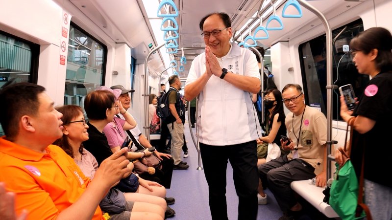 三鶯線通車倒數！捷運建設成果回饋市民 2千位在地鄉親搶先試乘 見證新北交通歷史新頁