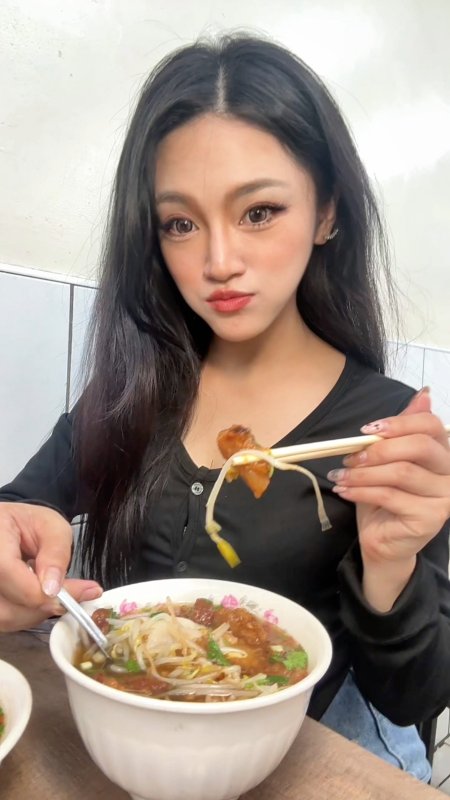 美食部落客「羊羊」至艋舺夜市探店 揭開必吃私藏美食名單