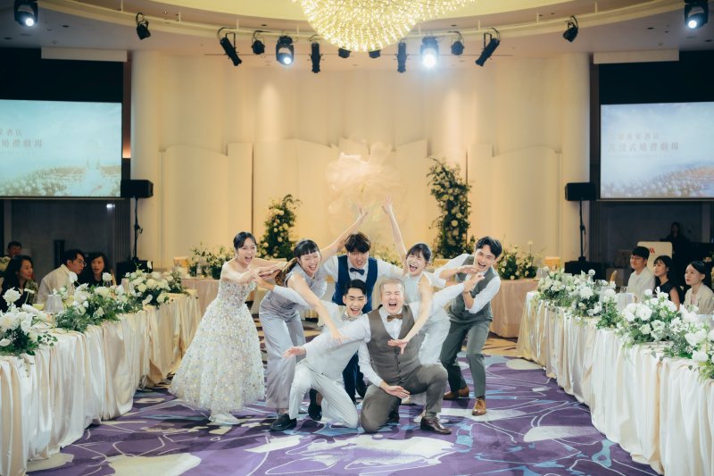 高雄萬豪酒店婚禮體驗日圓滿落幕 沉浸式婚禮劇場掀起南台灣婚宴新潮流 婚宴專案每桌23,980元+10%起