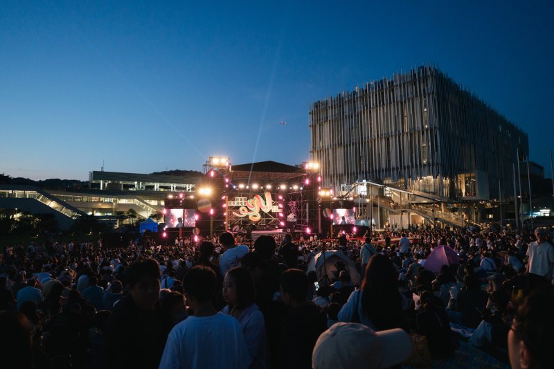 6月20日至7月12日在新北市美術館，將推出《海山夜行－新北市美術館建築光雕暨聲光環境劇場》，以建築光雕結合聲光環境劇場形式，打造長達10分鐘的沉浸式夜間體驗。