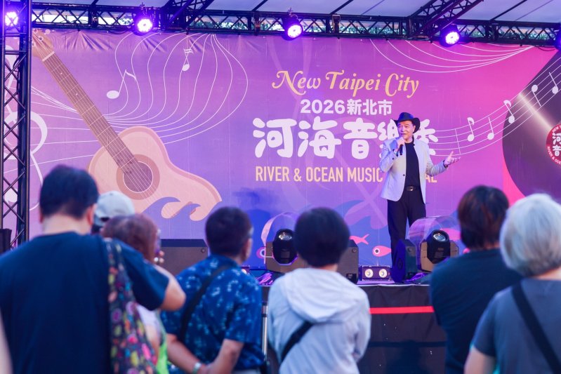 民歌代表歌手接續登場，為觀眾帶來精彩絕倫的演出。