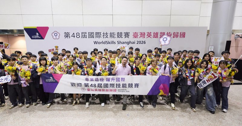 洪申翰部長勉勵國手，感謝國手們在國際賽場全力以赴，讓世界看見臺灣青年技能人才的專業與實力