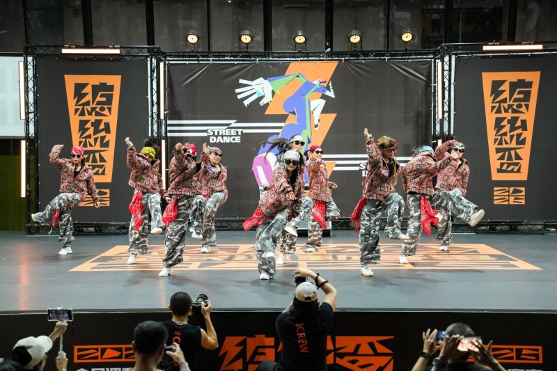 總統盃街舞大賽南區排舞樂齡組冠軍