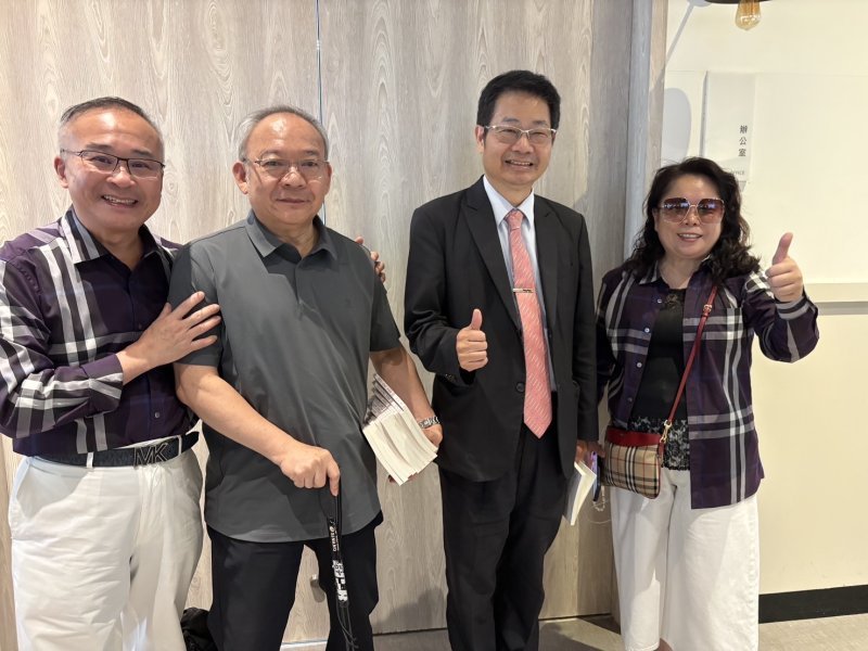 醫學與文學跨界對談，詩歌與琴音交織