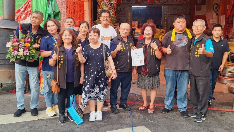 台中集興宮西秦王爺攜手李中愛台中、太平青工 聯合送暖人安基金會暨社區關懷
