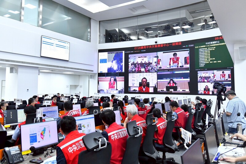 0728南部豪雨災情匯報 卓榮泰視訊四縣市長 全力救災、投入千億治水計畫