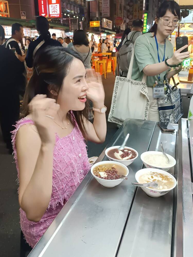 六合夜市王牌豆漿 堅持手工傳統，甜潤香濃驚豔遊客 票選編號4
